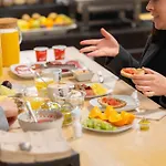 ピラール プラザ ホテル 3*