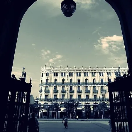 Pilar Plaza