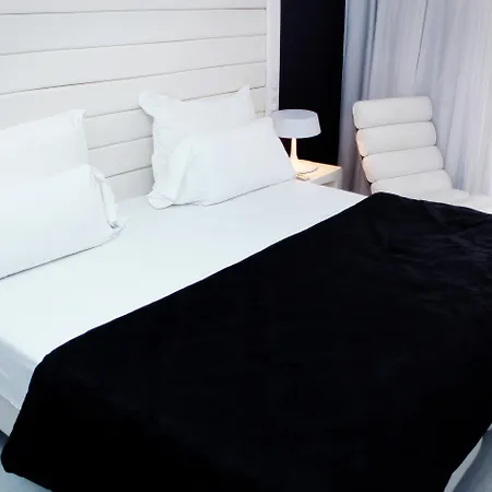 Pilar Plaza Hotel 3*
