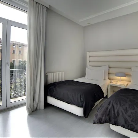 Pilar Plaza Hotel 3*