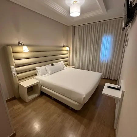 Hotel Pilar Plaza Saragossa