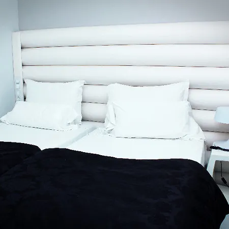 Pilar Plaza Hotel 3*