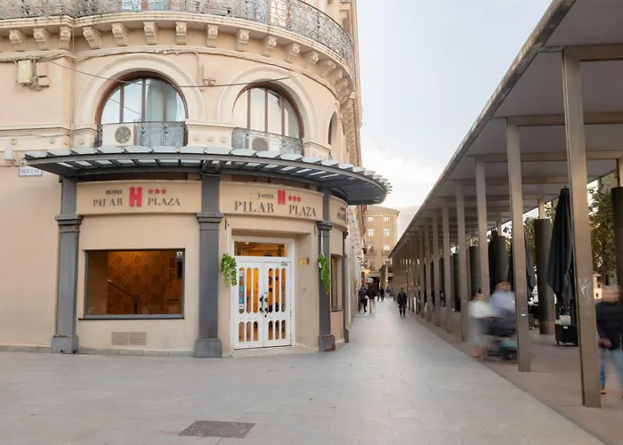 Pilar Plaza Hotell 3*