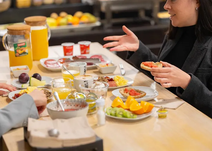 ピラール プラザ ホテル 3*